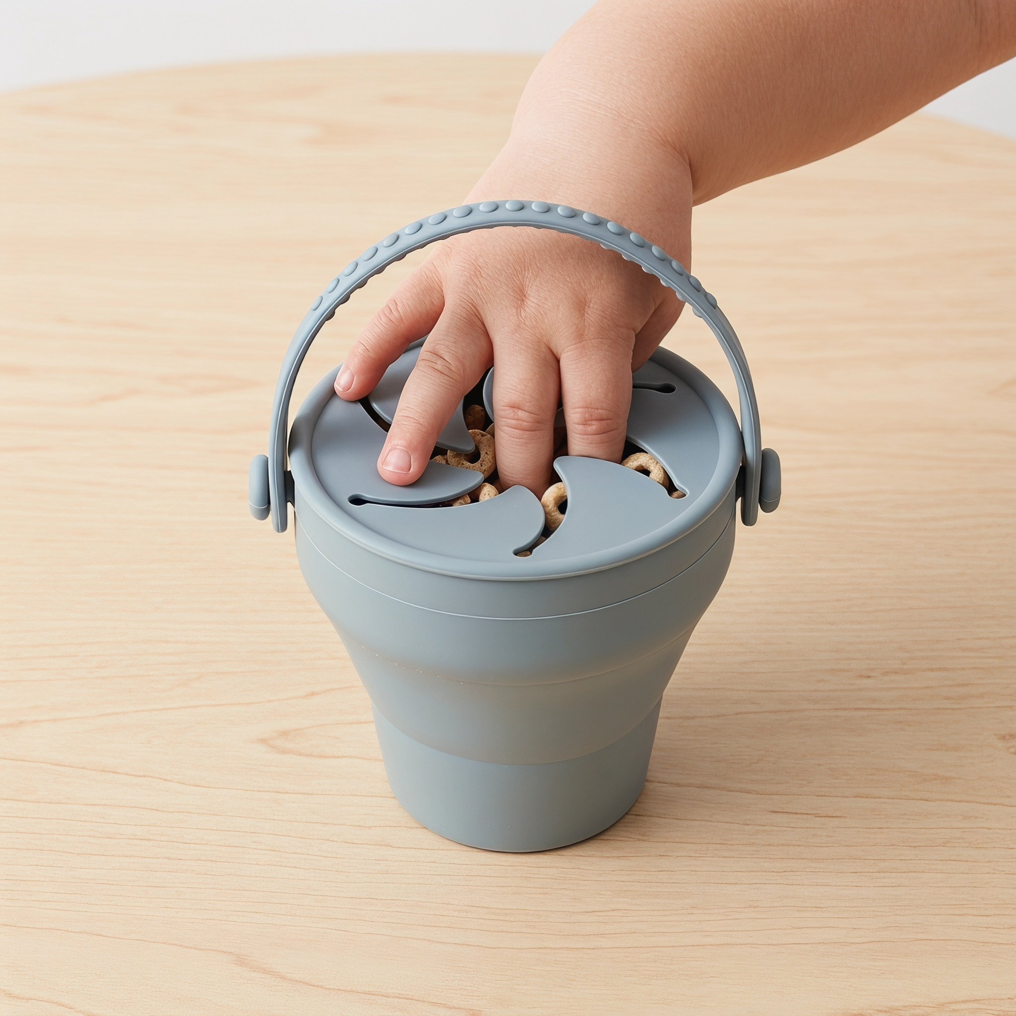 Snack Cup Toddler - Katlanabilir Silikon Atıştırmalık Kabı, Çocuk Atıştırmalık